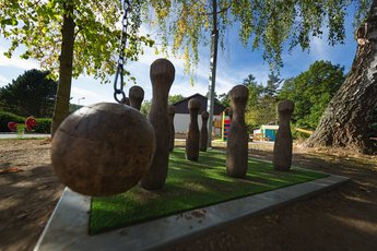 EA Active Resort Kraskov - outdoor bowling