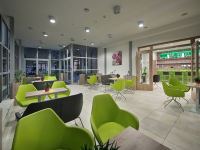 EA Active Resort Kraskov - café and lobby bar